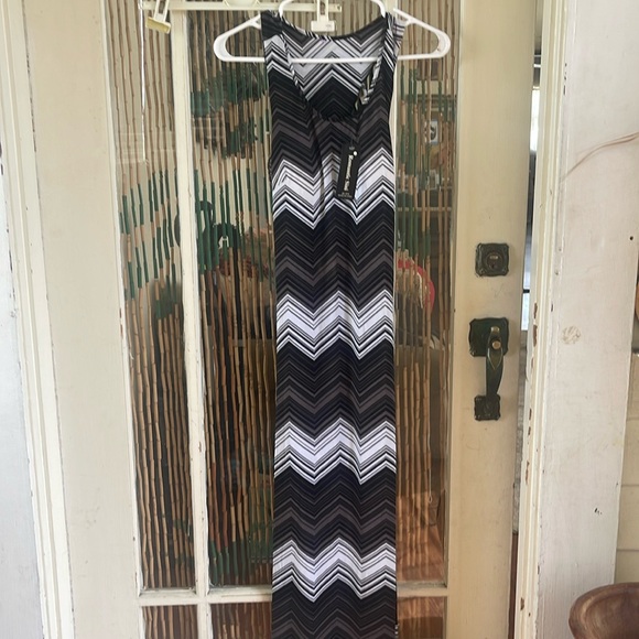 Romantic SINI Women’s Open Back Maxi Dress L - Picture 1 of 6